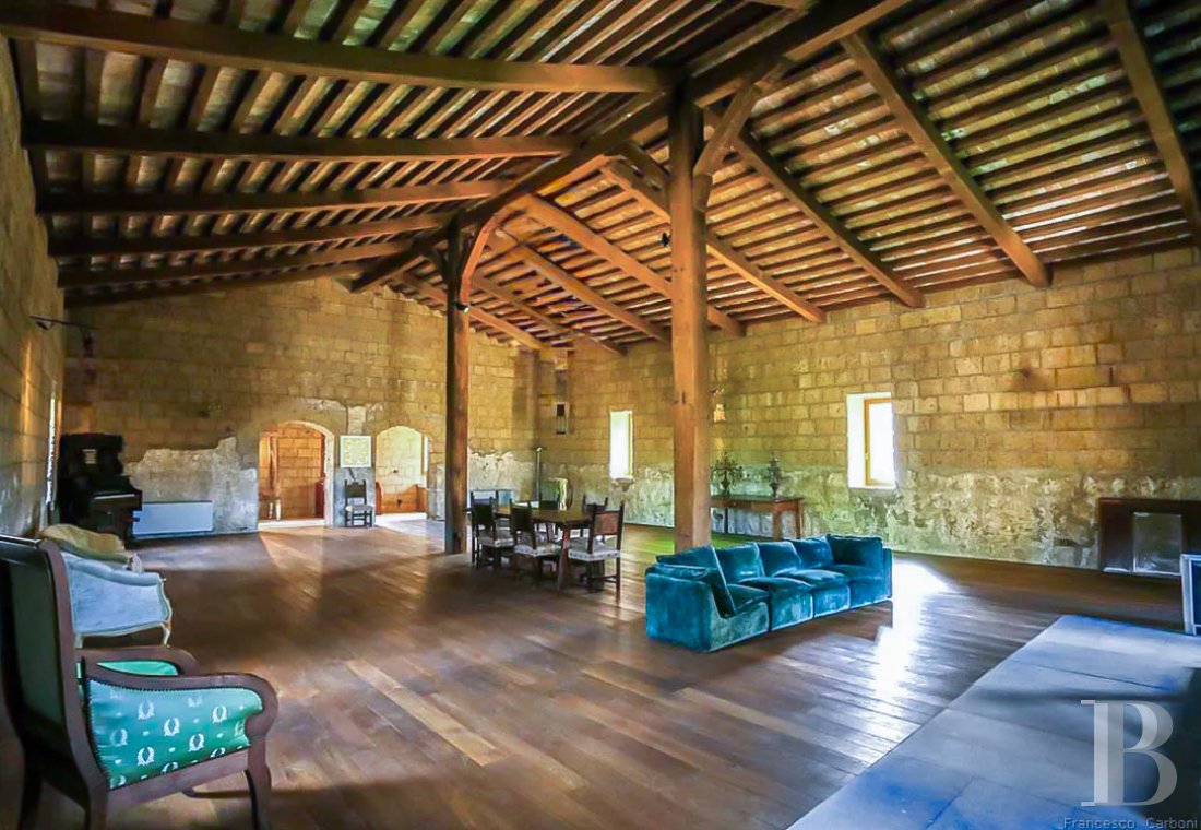 En Italie, au sud de Tuscania dans la province de Viterbe, une ancienne abbaye cistercienne réhabilitée au tournant du siècle - photo  n°6